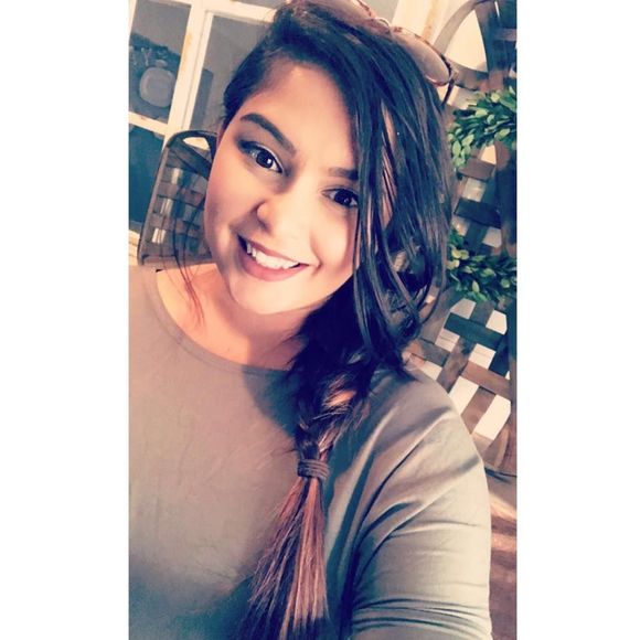 Meet your Posher, Melinda - Picture 1 of 1